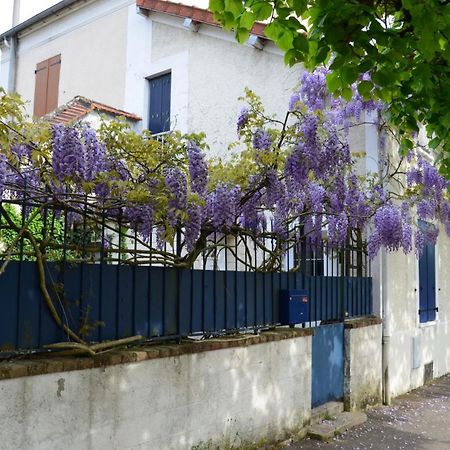 Bleautiful "Eugenie" Charmante Maison De Ville ฟงแตนโบล ภายนอก รูปภาพ
